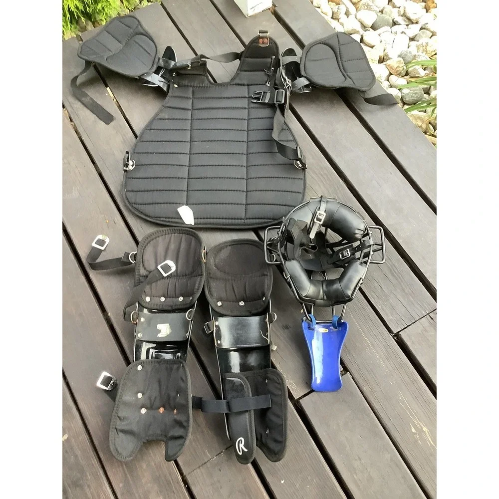 Wilson/Rawlings/cooper lBaseball Umpire/Catcher, Mask,chest & Shin Guard